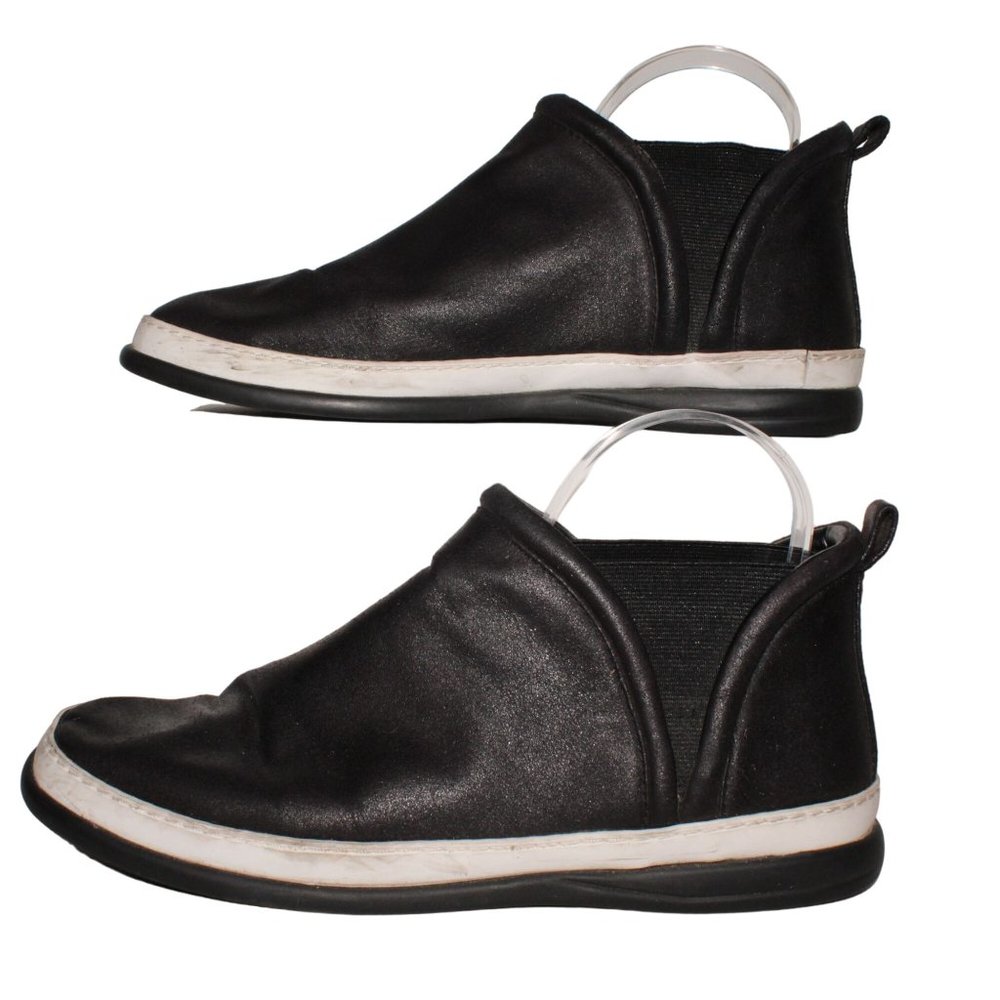Taryn Rose Freddie Sz 10 Black Faux Leather Slip On Fashion Sneakers Shoes - Picture 3 of 12